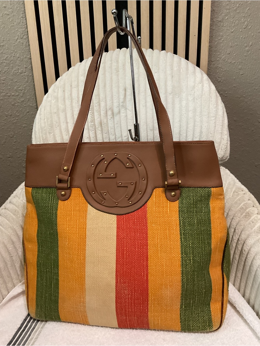 Gucci Bags - Picture 6 of 15